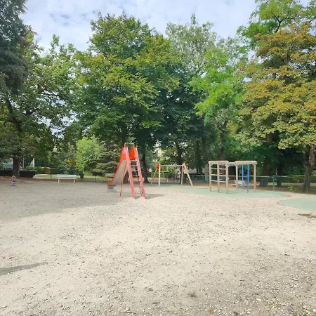 Chic And Spacious Apart With Parking Διαμέρισμα *